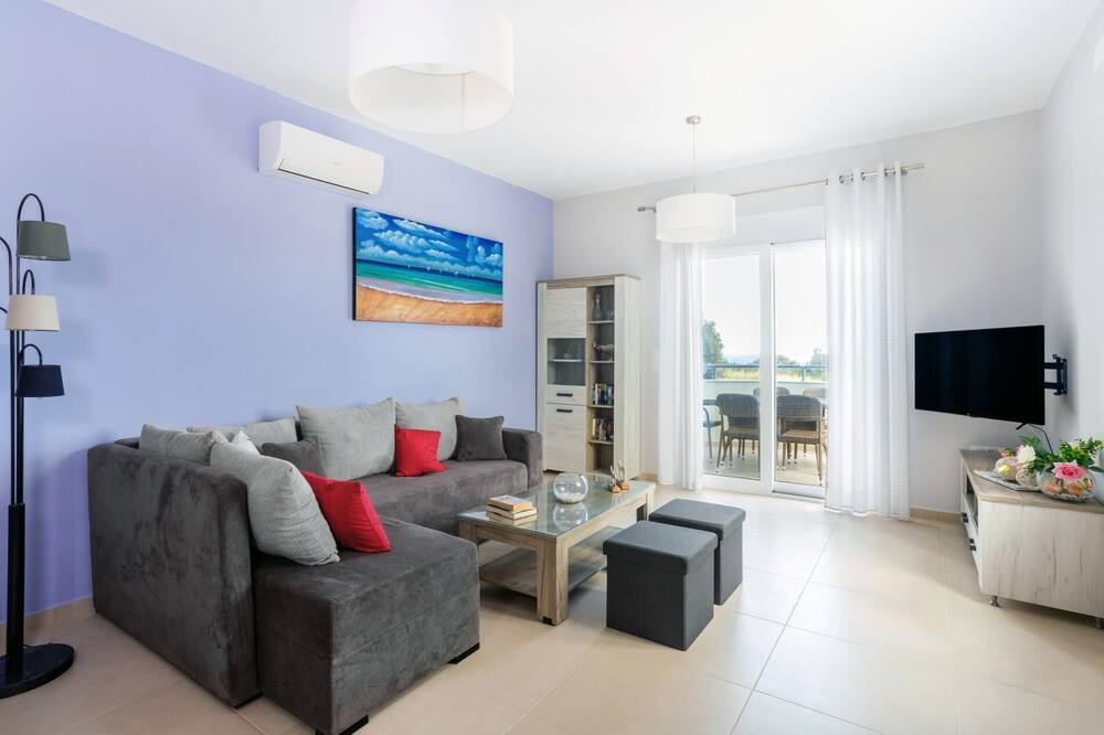 Photo of Livingroom in Xiro Chorio