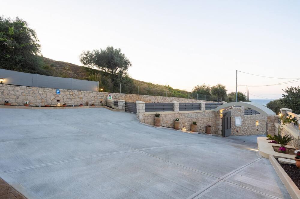 Photo of Others in Xiro Chorio