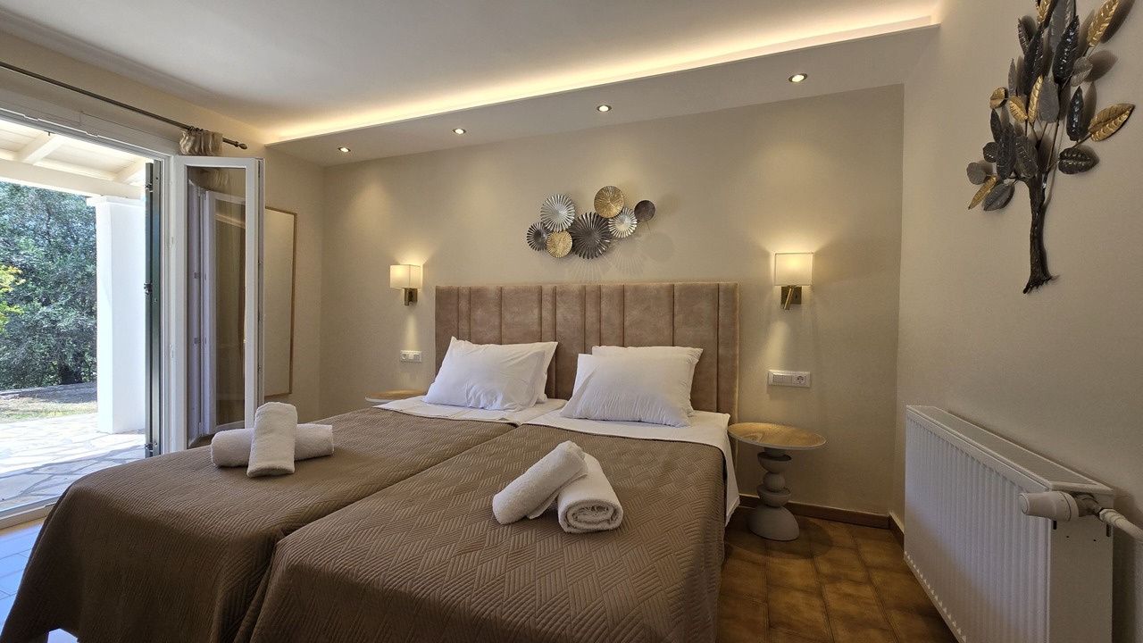 Photo of Bedroom in Petaleia