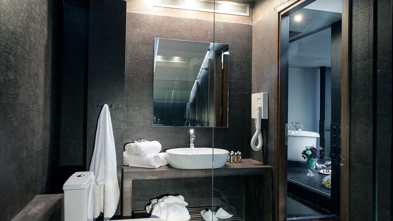 Photo of Bathroom in Ladadika