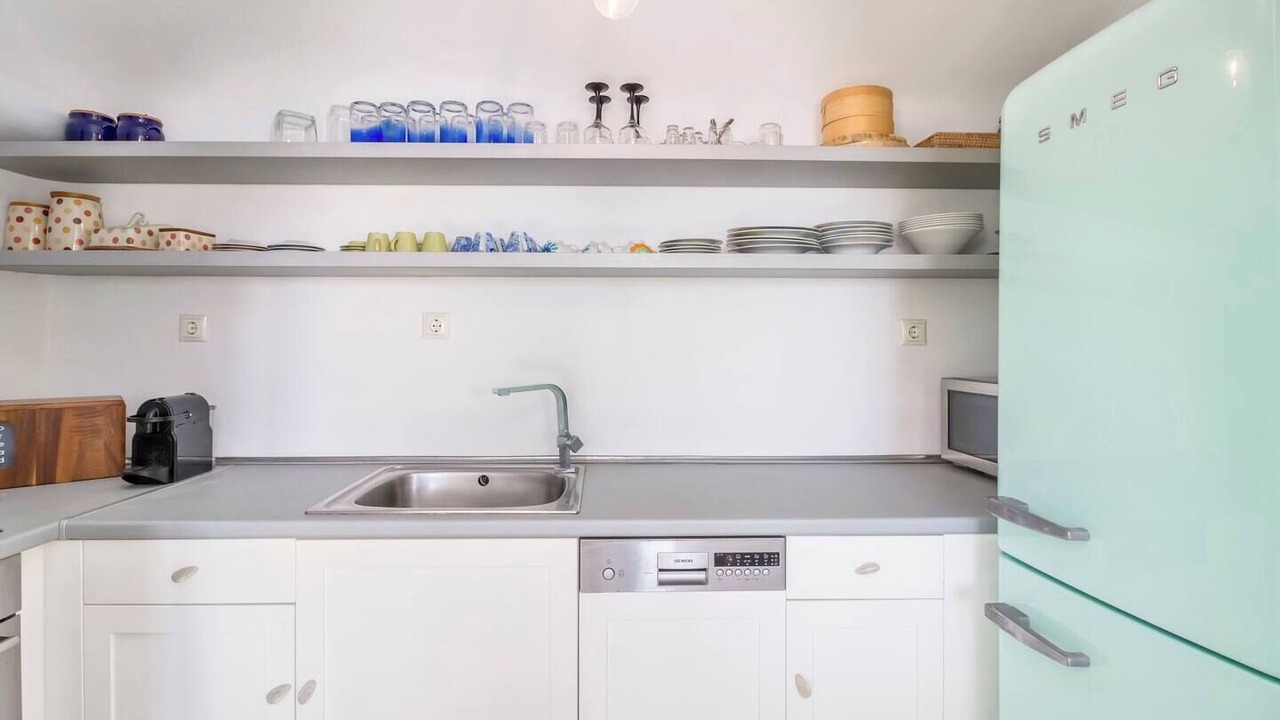 Photo of Kitchen in Faros Armenistis