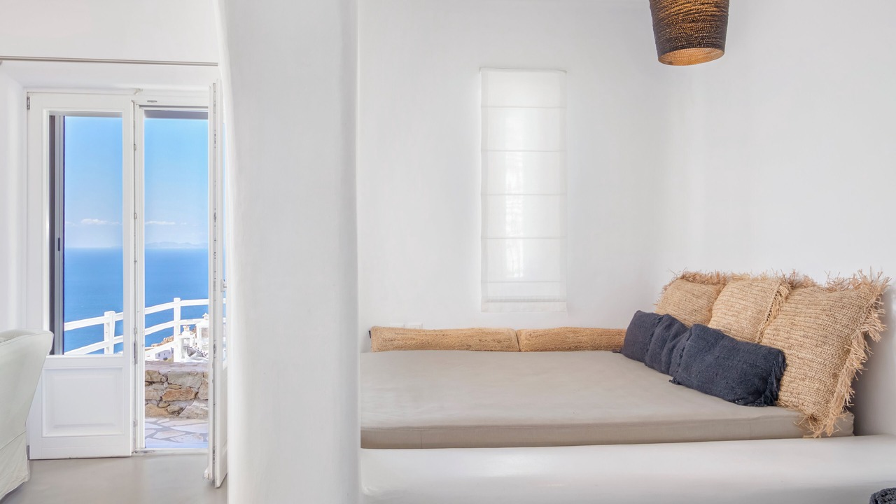 Photo of Livingroom in Faros Armenistis