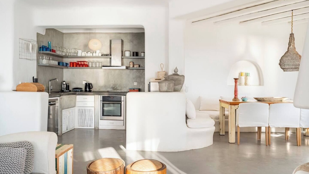 Photo of Kitchen in Faros Armenistis