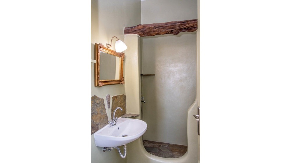 Photo of Bathroom in Exomvourgo
