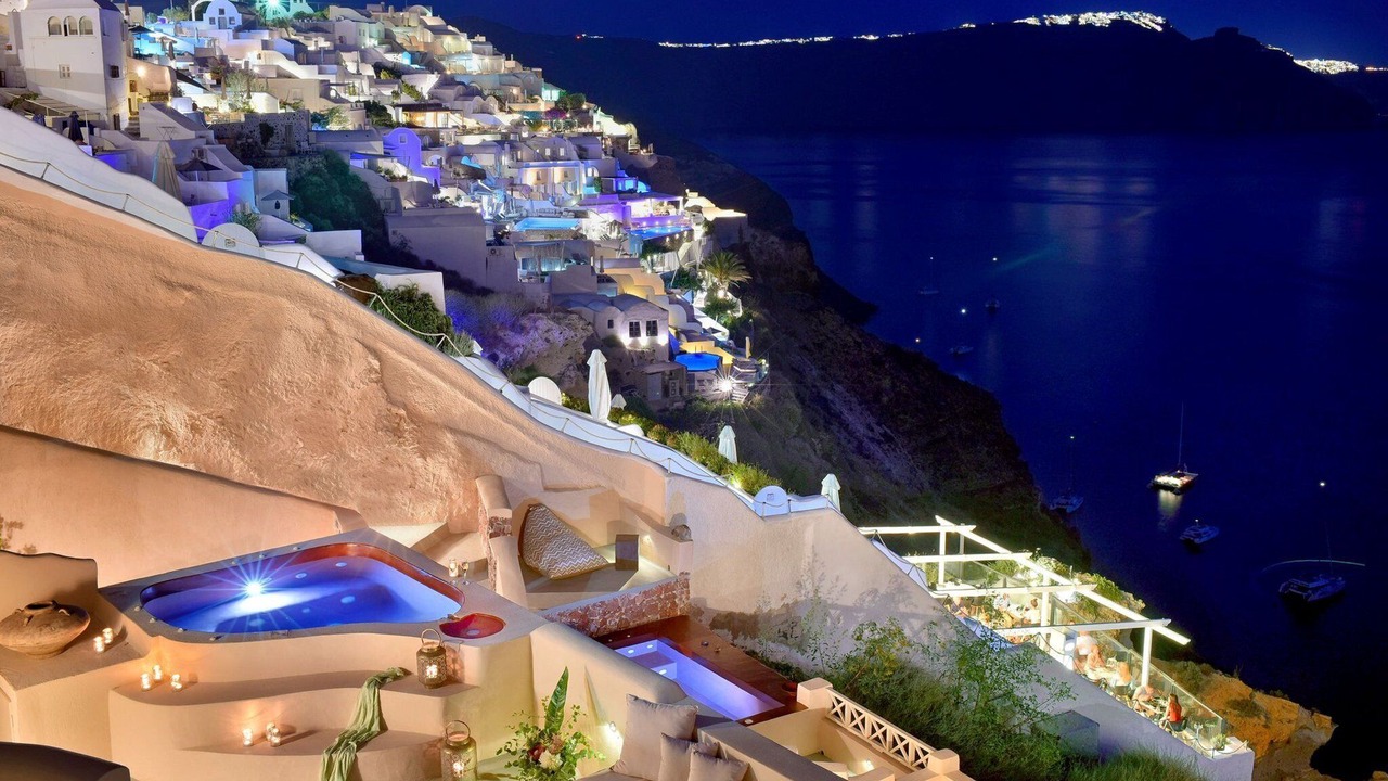 Photo of Others in Oia