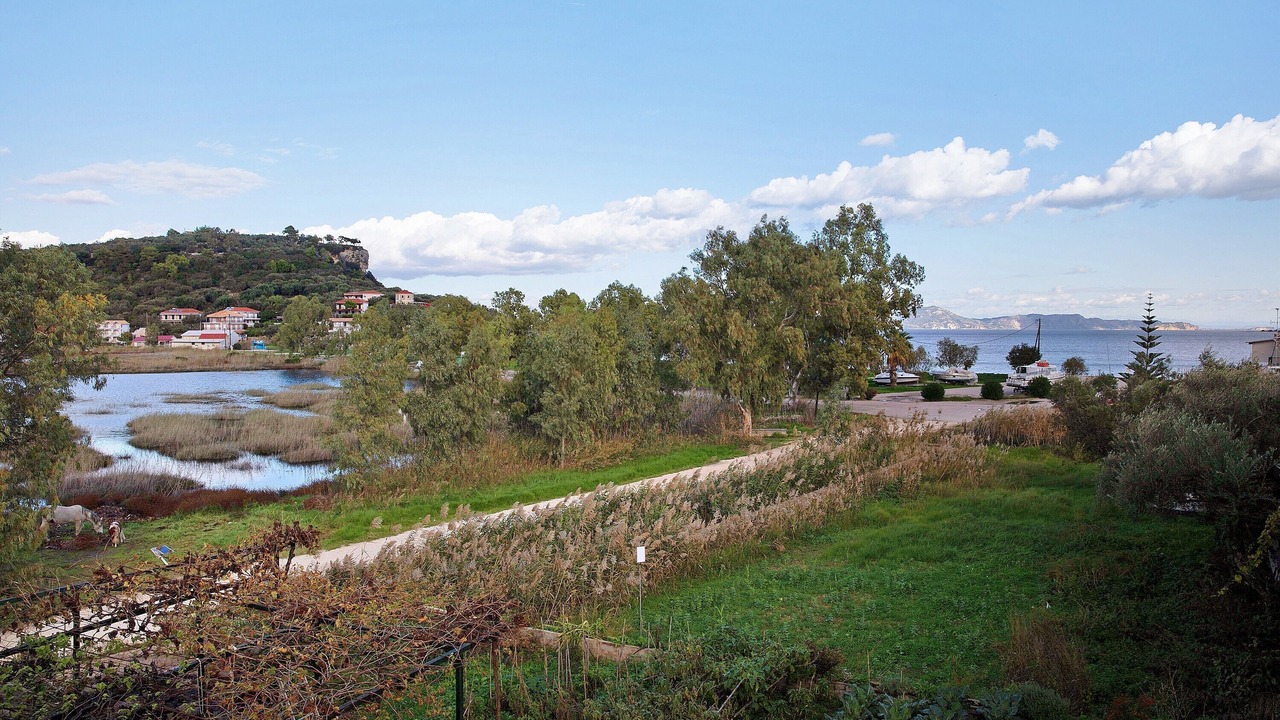 Photo of Others in Limni Keri
