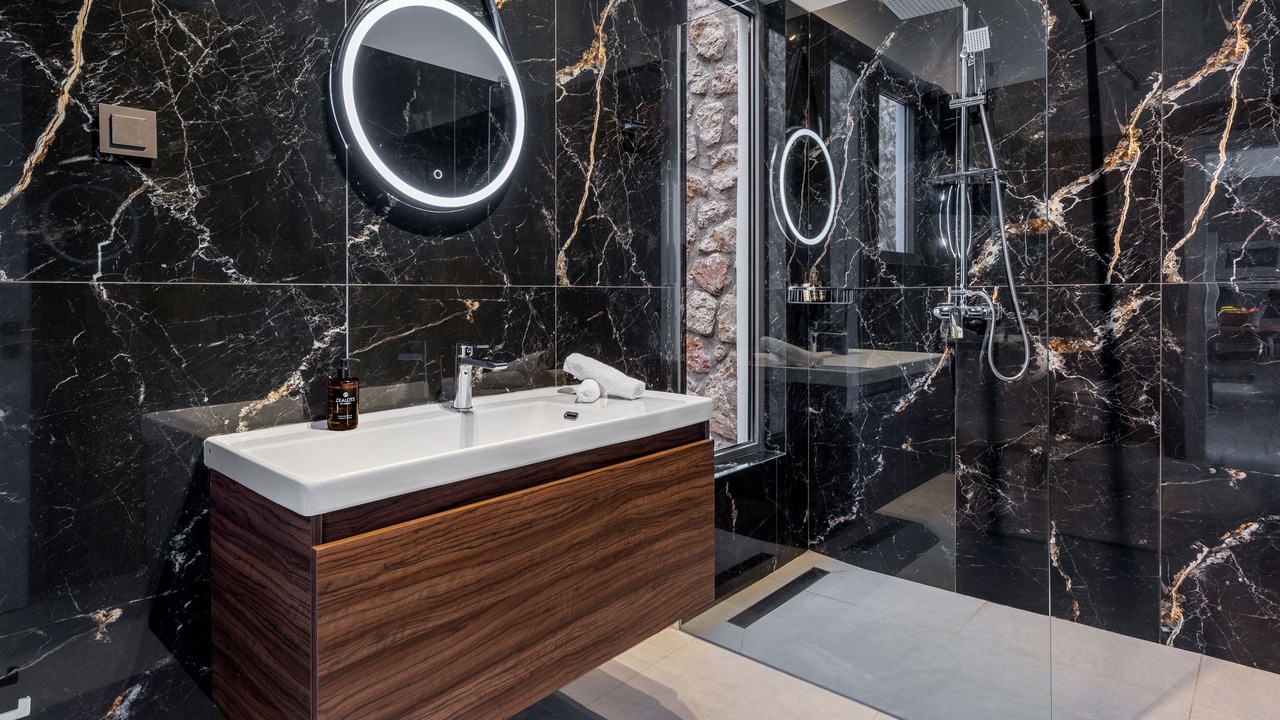Photo of Bathroom in Agios Ioannis