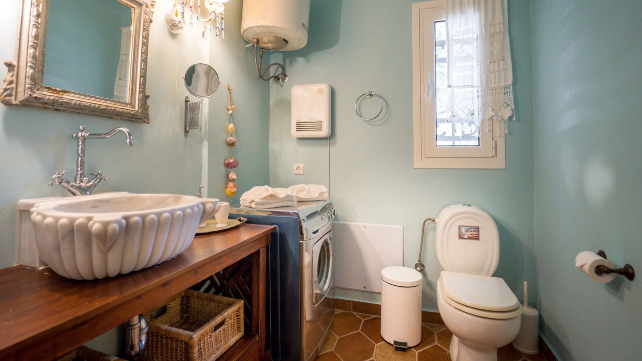 Photo of Bathroom in Kounopetra
