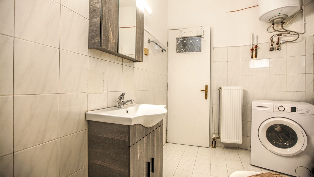 Photo of Bathroom in Kalambaka