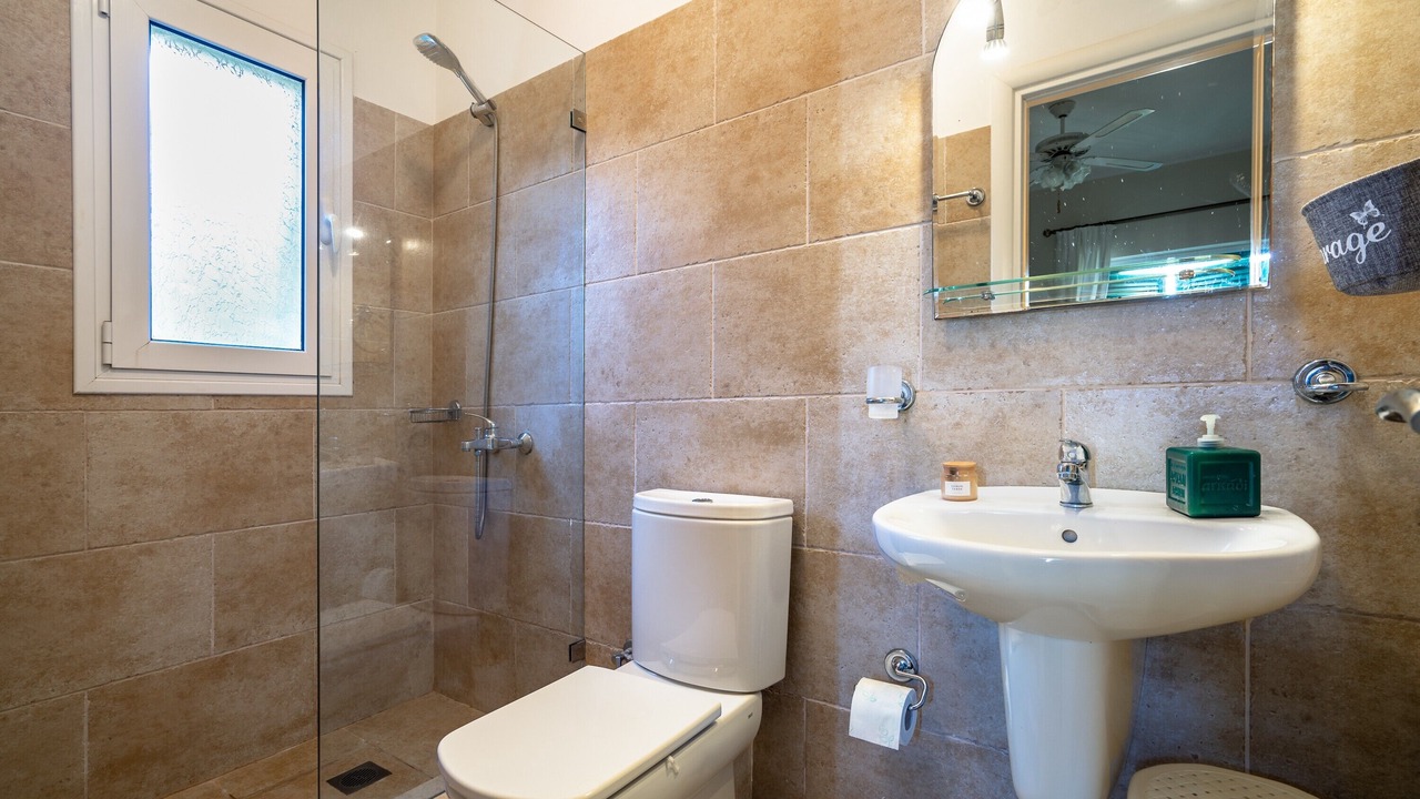 Photo of Bathroom in Kaligata
