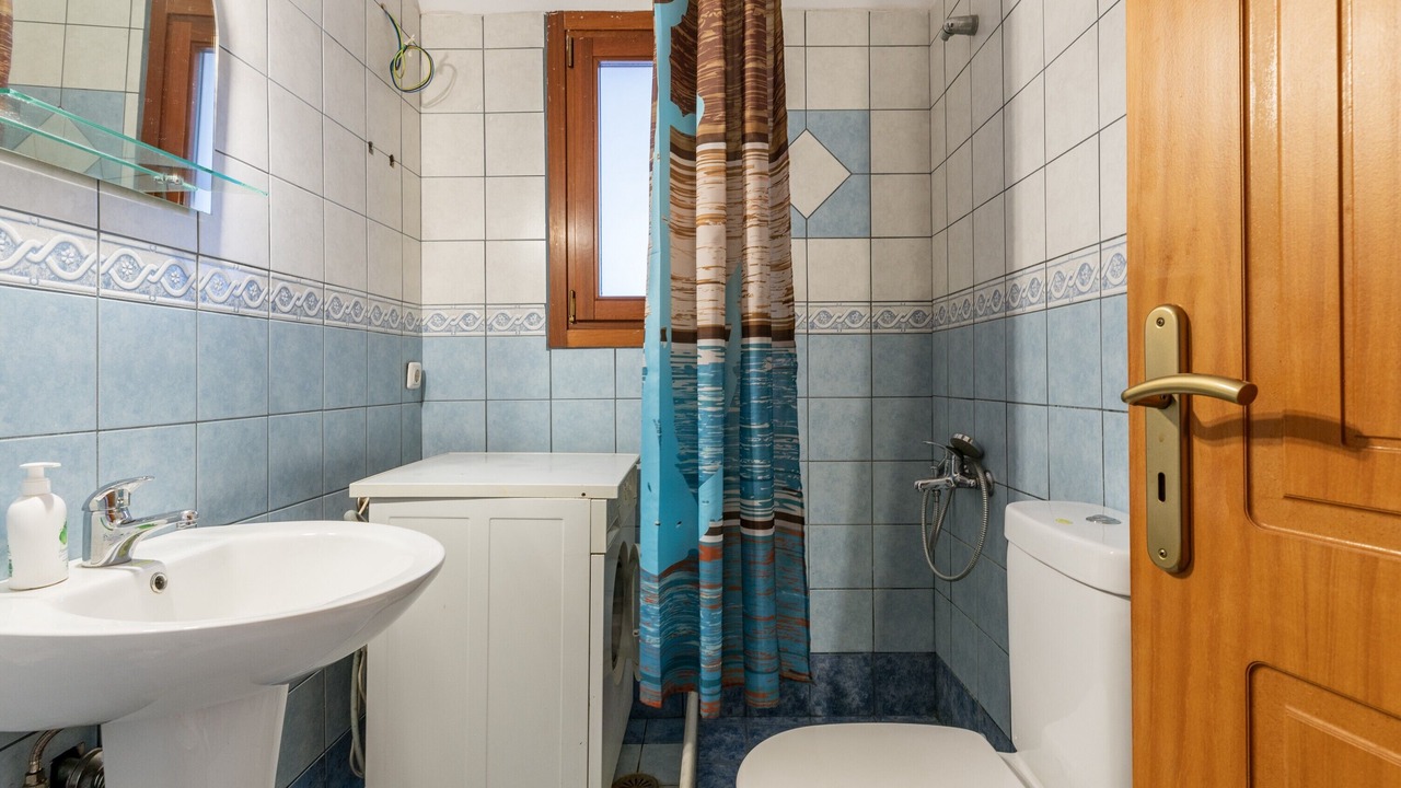 Photo of Bathroom in Kapparia