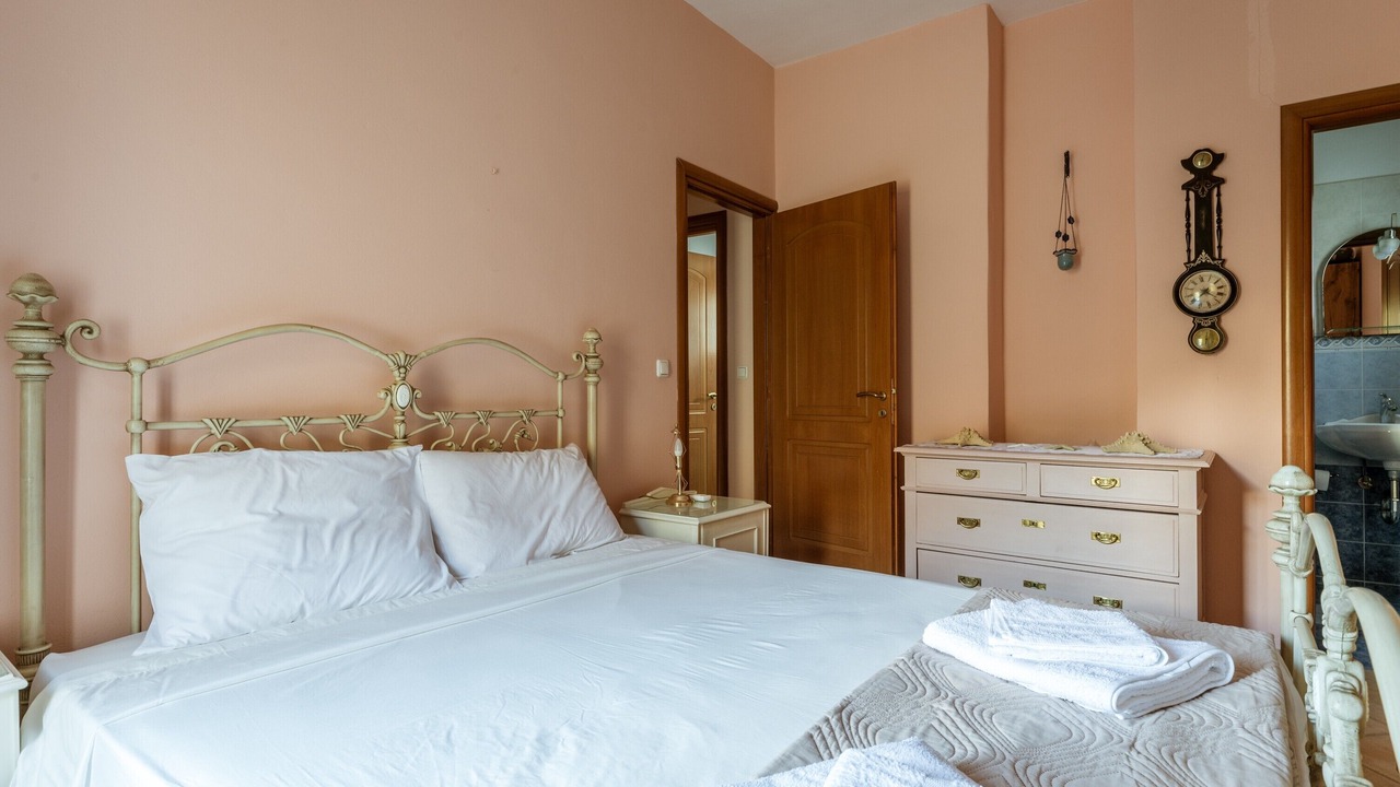 Photo of Bedroom in Kapparia