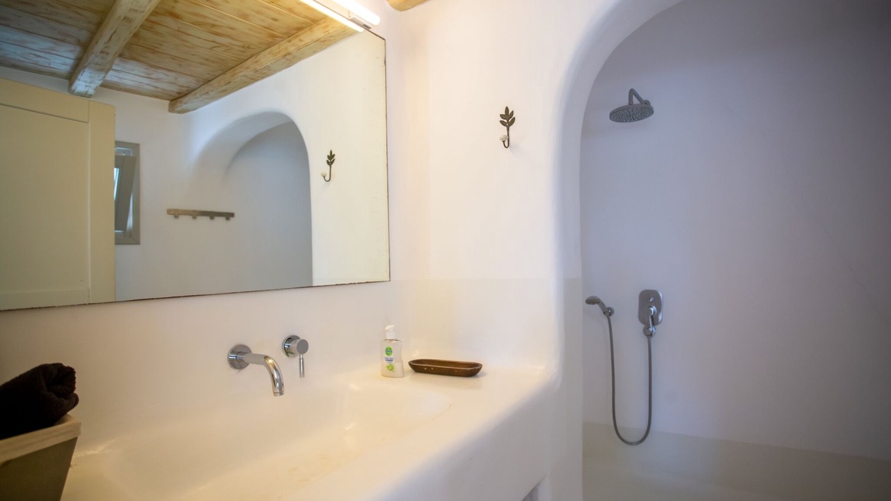 Photo of Bathroom in Drafaki