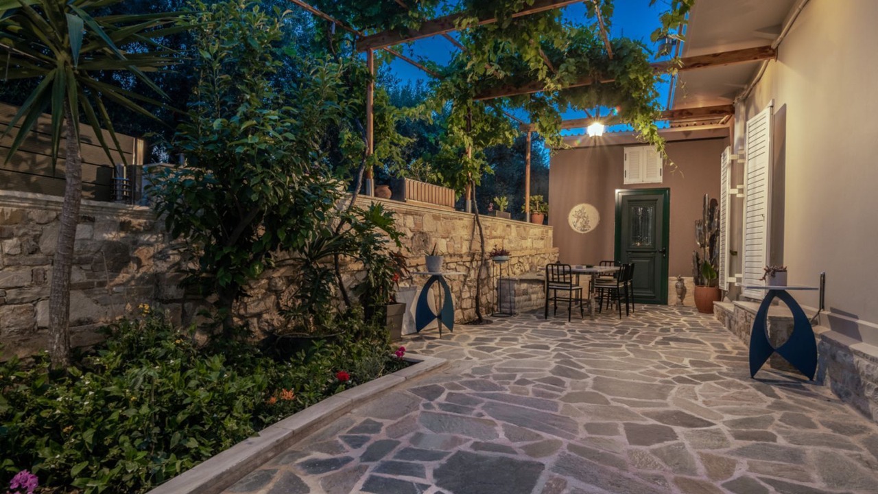 Photo of Outdoor in Koiliomenos