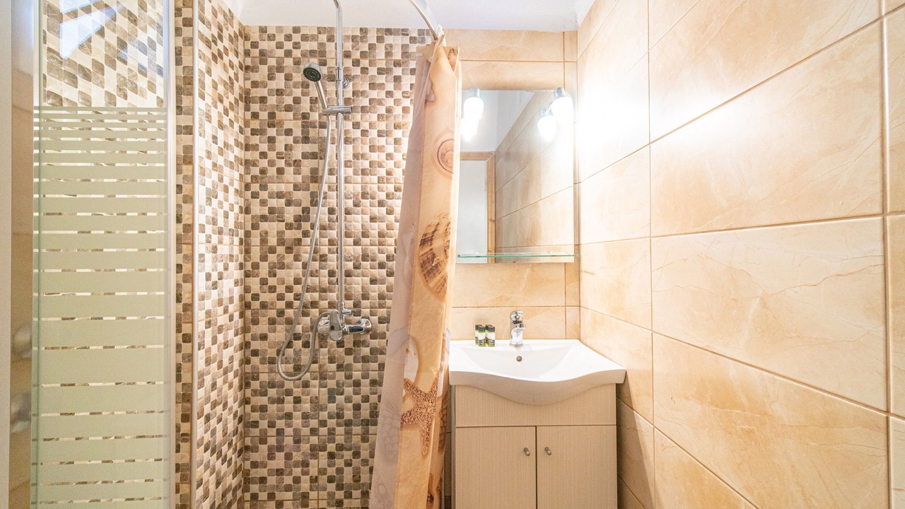 Photo of Bathroom in Lakones