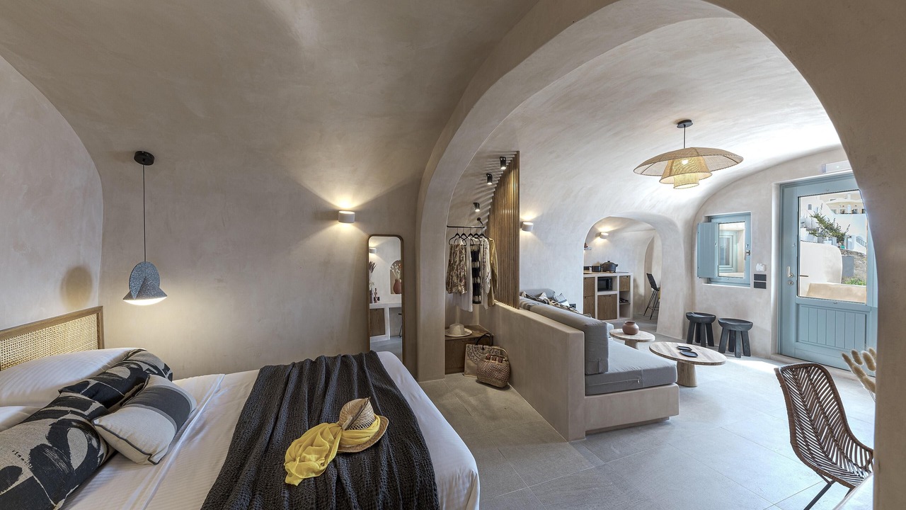 Photo of Bedroom in Oia