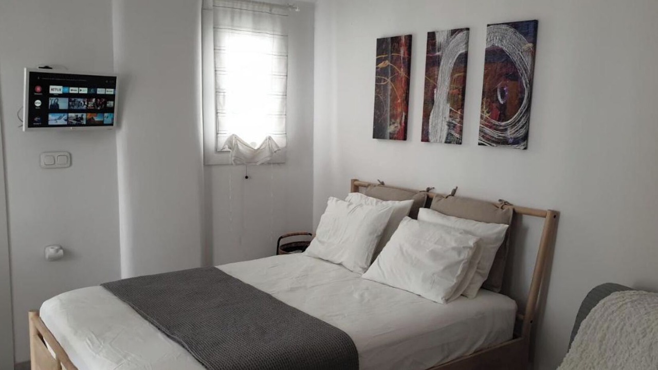 Photo of Bedroom in Platis Gialos