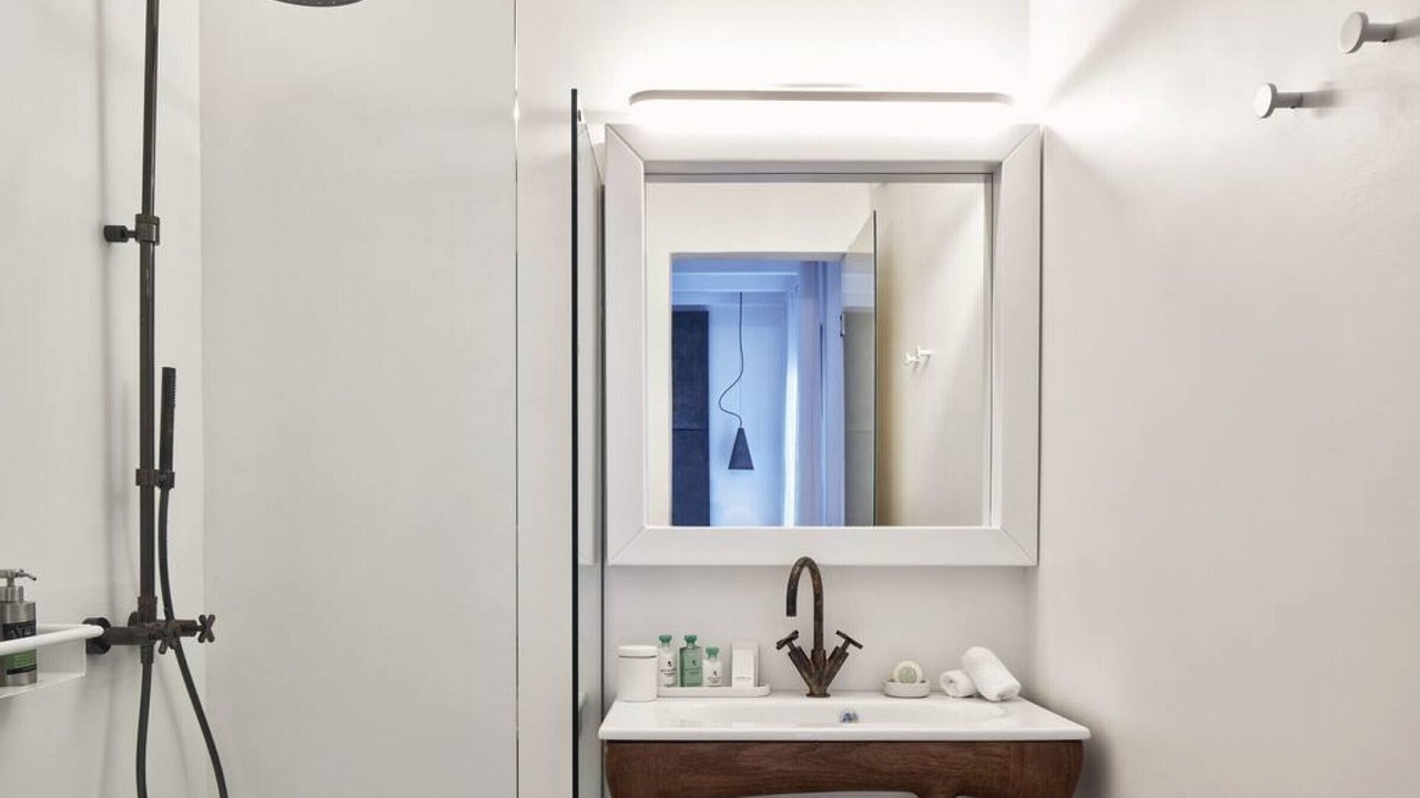 Photo of Bathroom in Elia