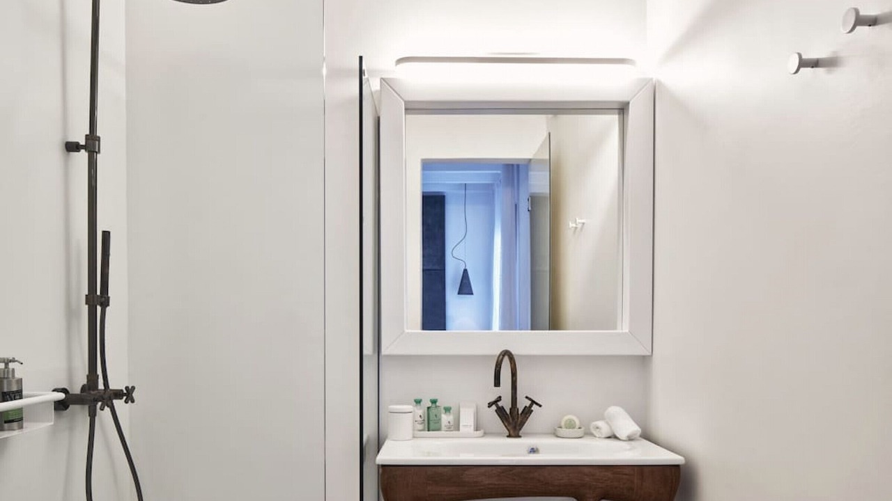 Photo of Bathroom in Elia