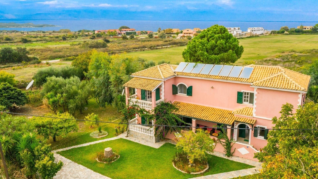 Photo of Others in Almiros Beach