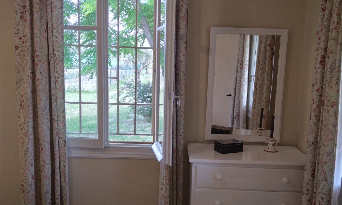 Photo of Bedroom in Gaitanion