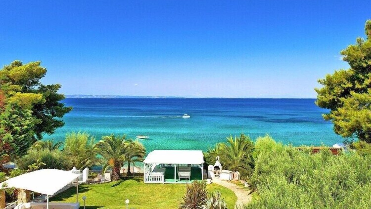 Photo of Others in Elia
