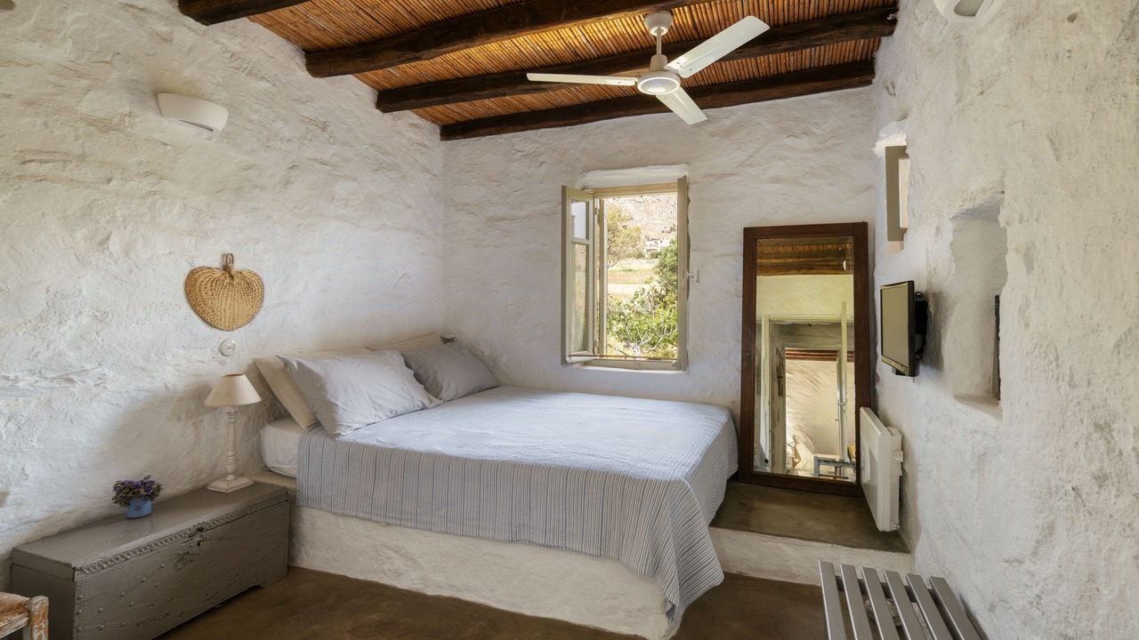 Photo of Bedroom in Serifos