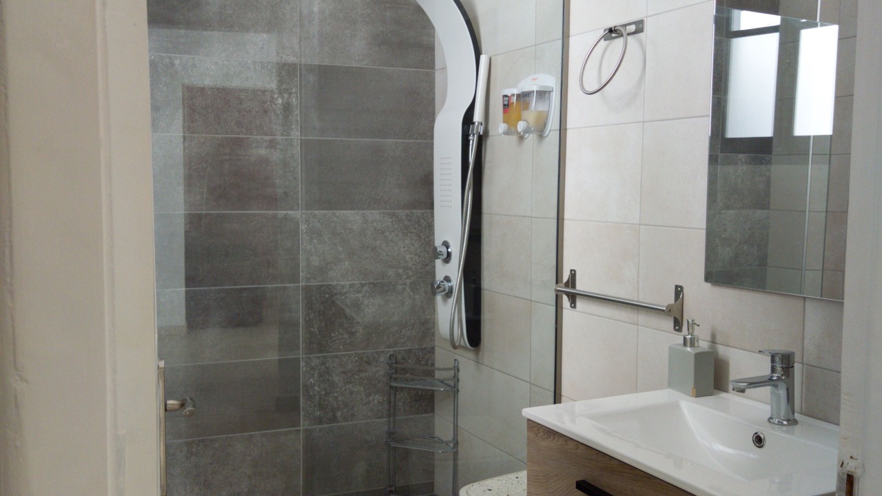 Photo of Bathroom in Rhodes Old Town