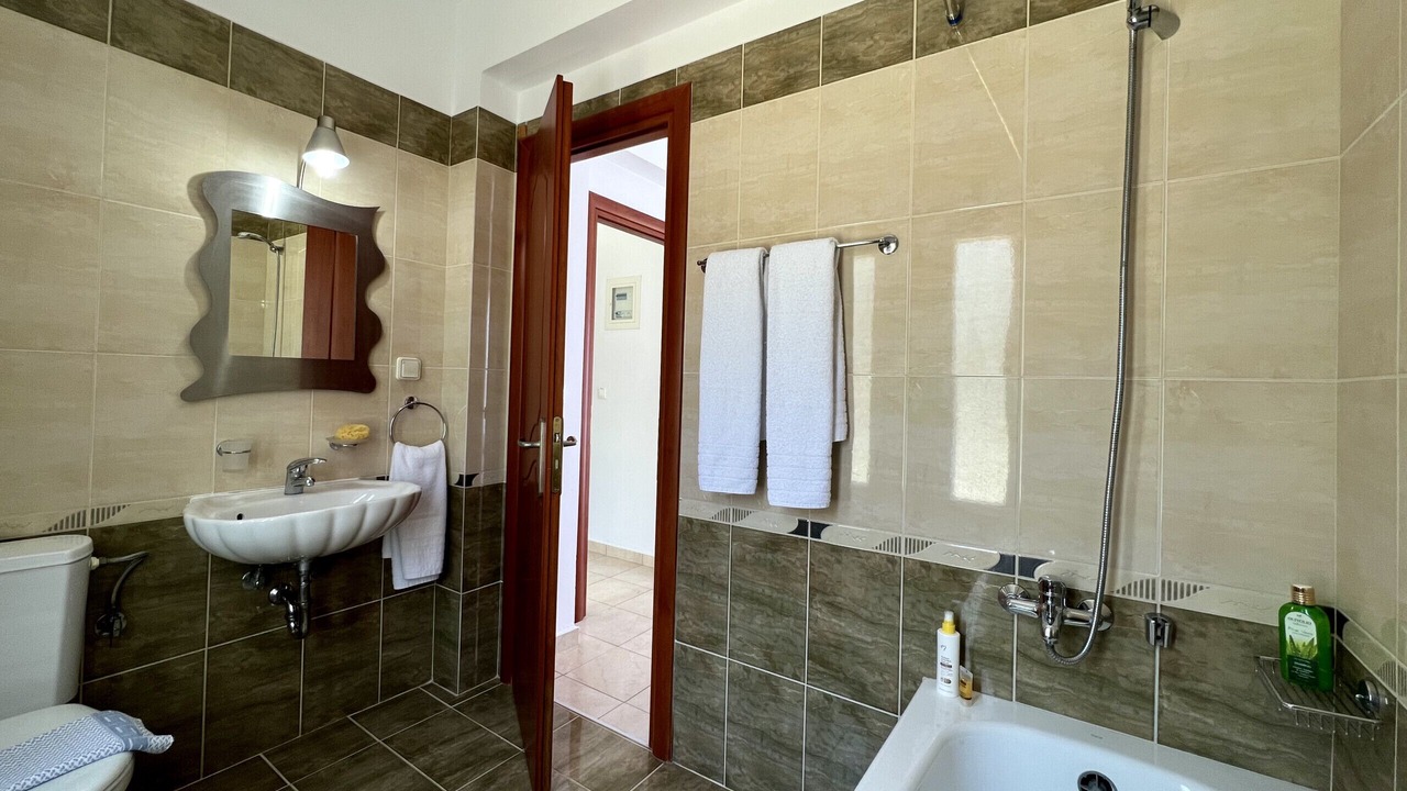 Photo of Bathroom in Skala