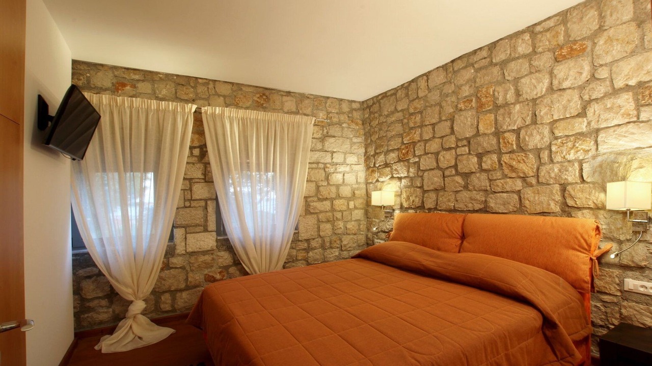 Photo of Others in Pefkos