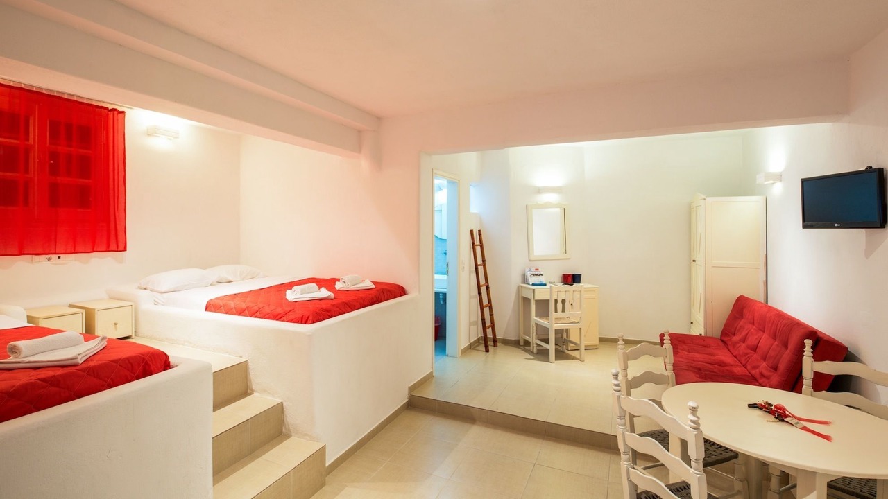 Photo of Kitchen in Platis Gialos