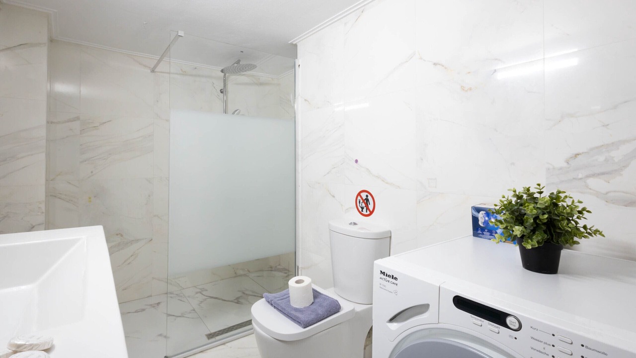 Photo of Bathroom in Nea Smirni