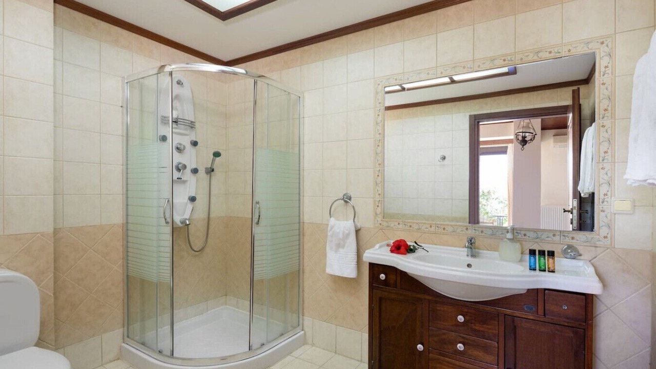 Photo of Bathroom in Polemarchi