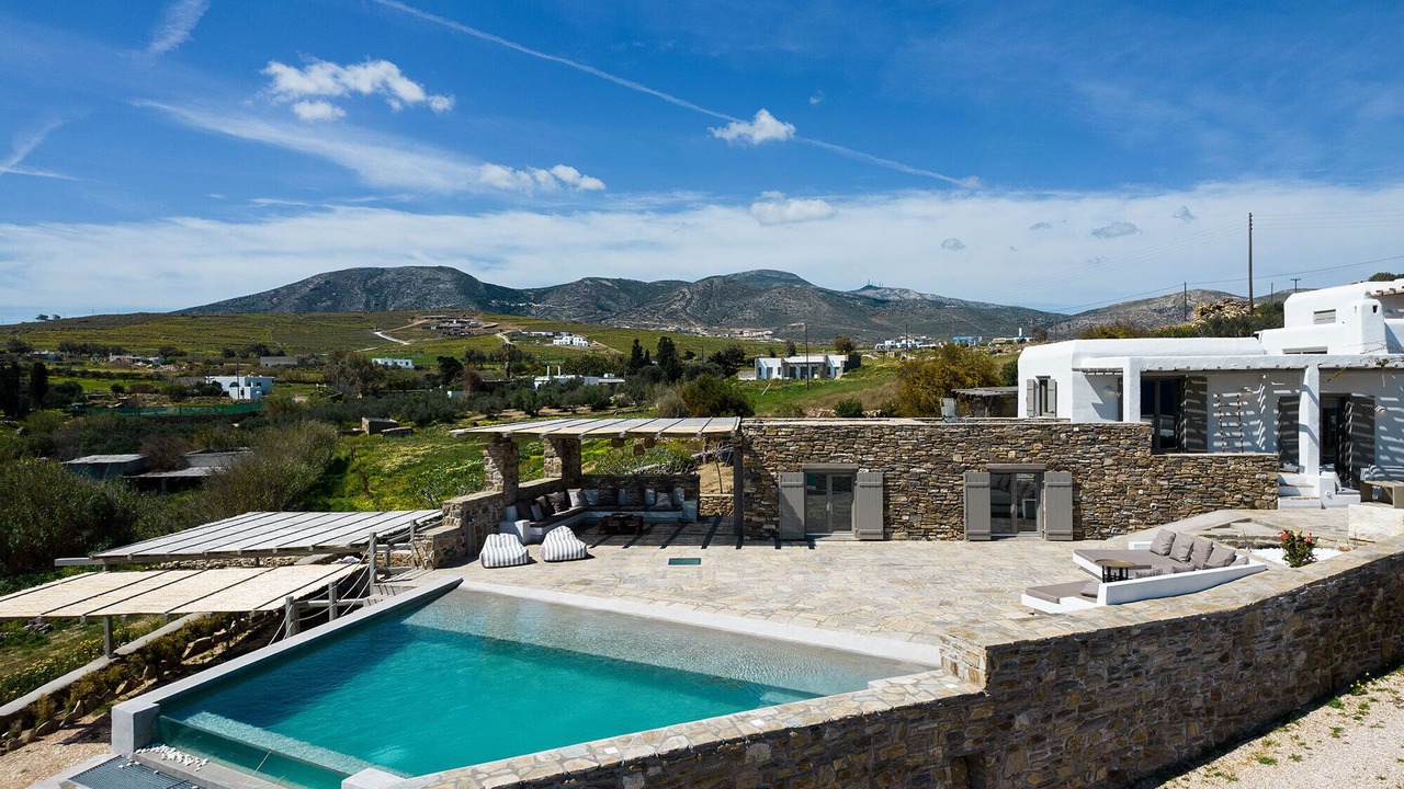 Photo of Outdoor in Piso Livadi