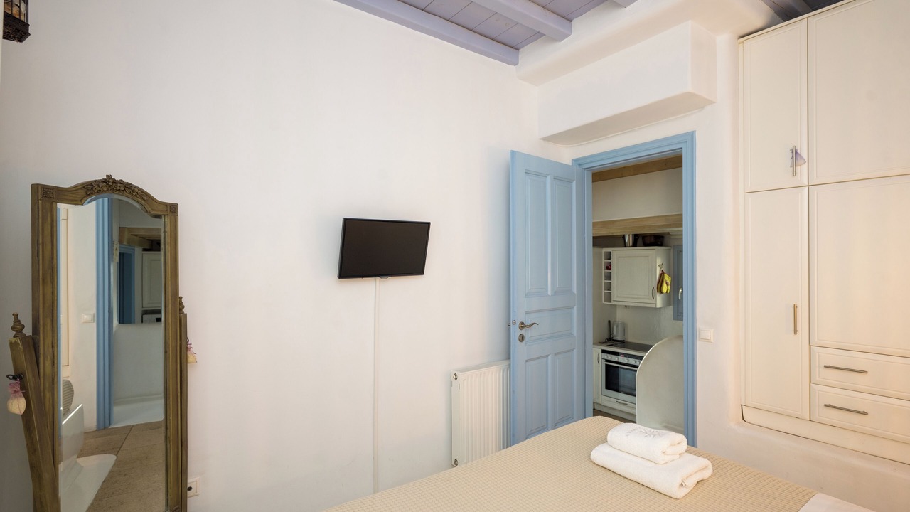 Photo of Bedroom in Ornos