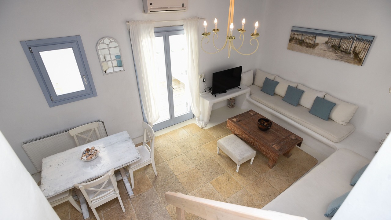 Photo of Livingroom in Ornos