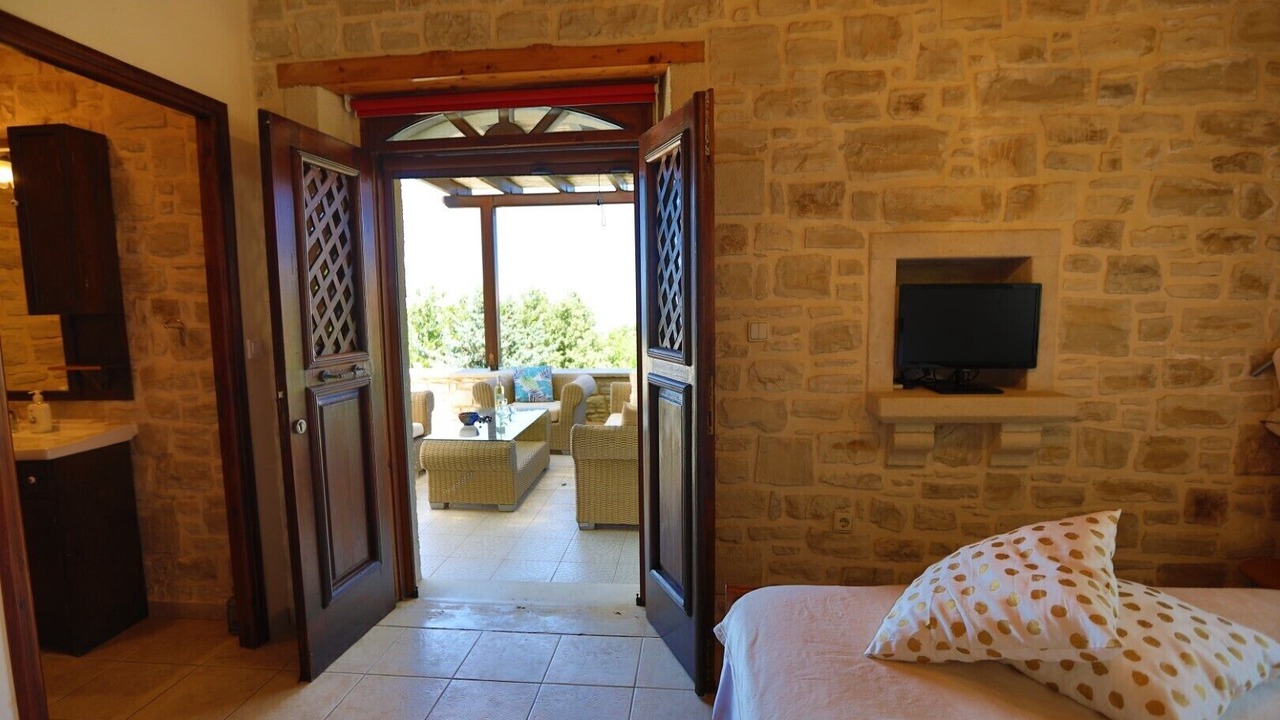 Photo of Bedroom in Atsipópoulon