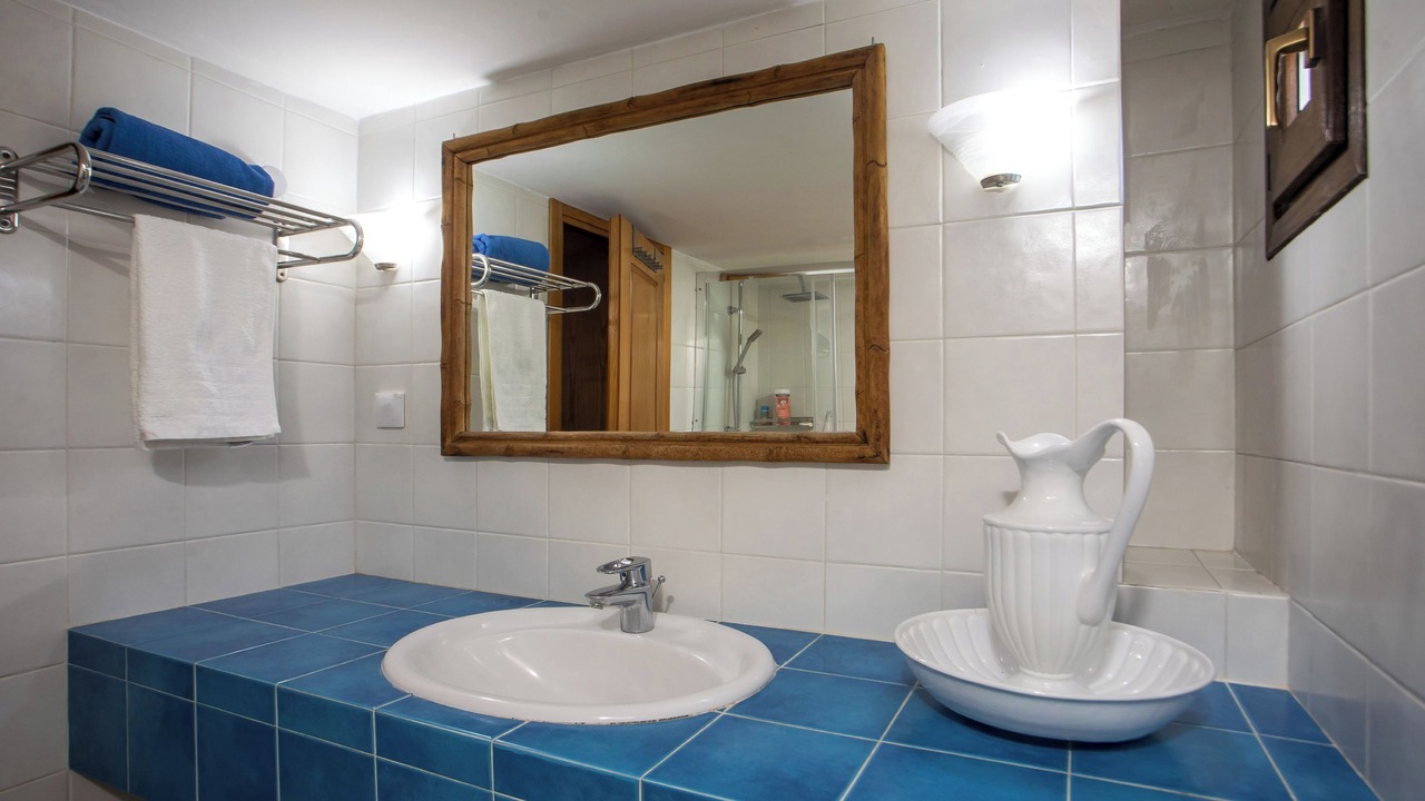Photo of Bathroom in Ialyssos