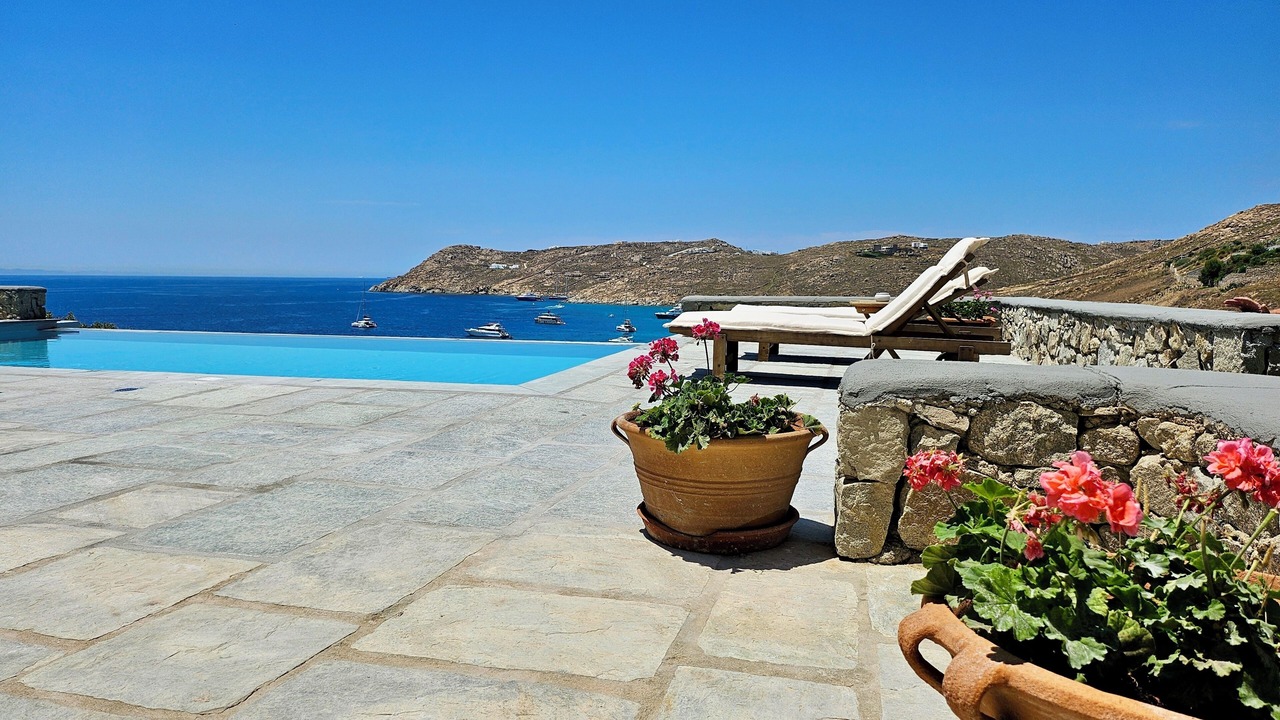 Photo of Outdoor in Elia
