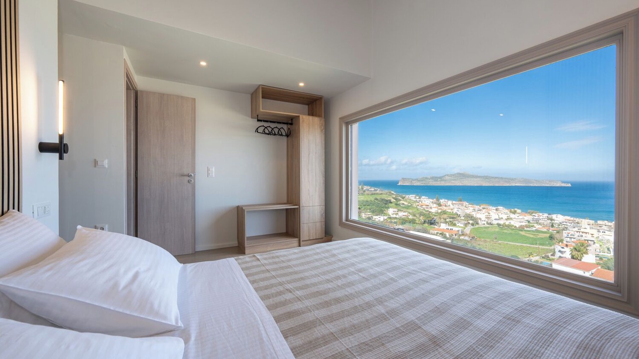Photo of Bedroom in Kato Stalos