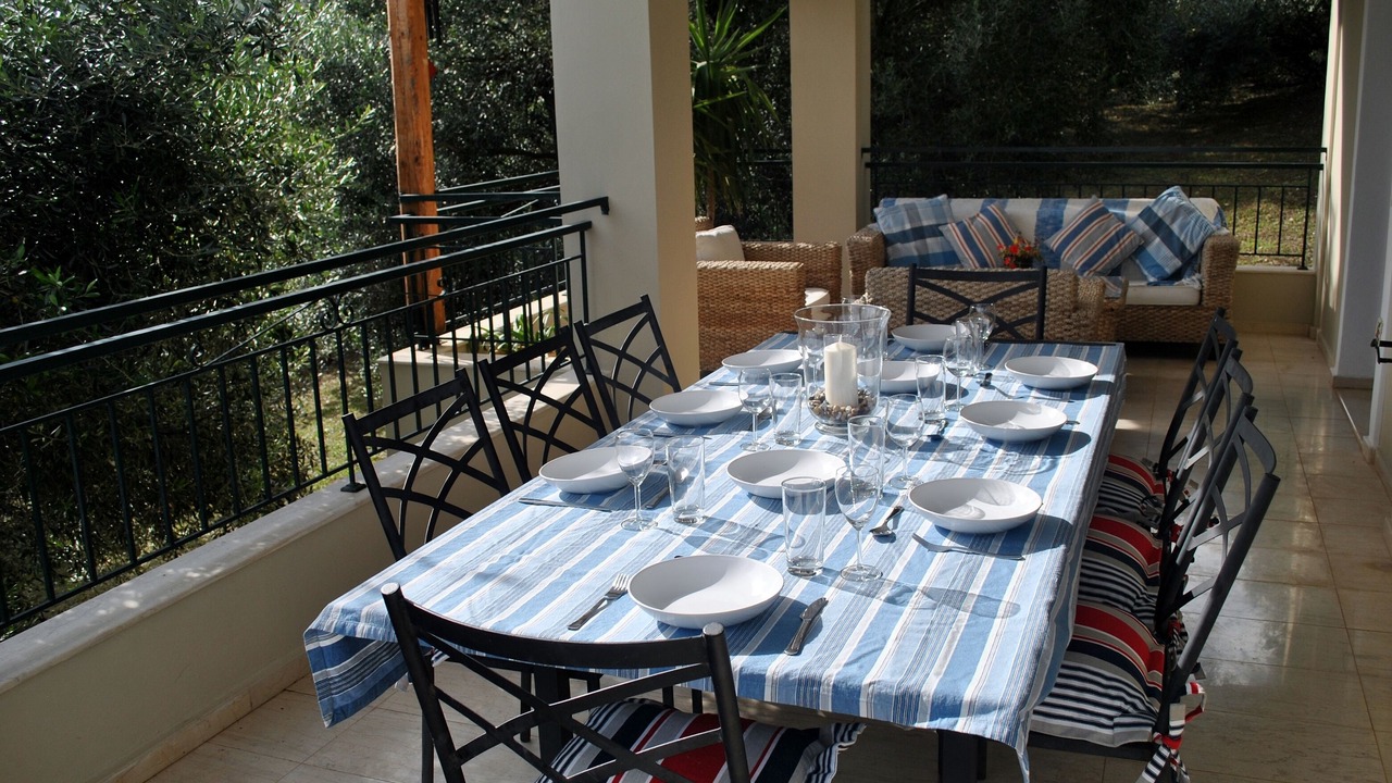 Photo of Outdoor in Petaleia