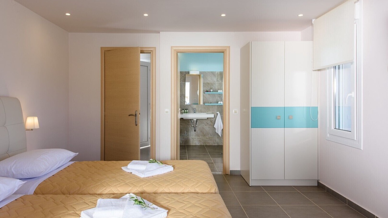 Photo of Bedroom in Kato Stalos