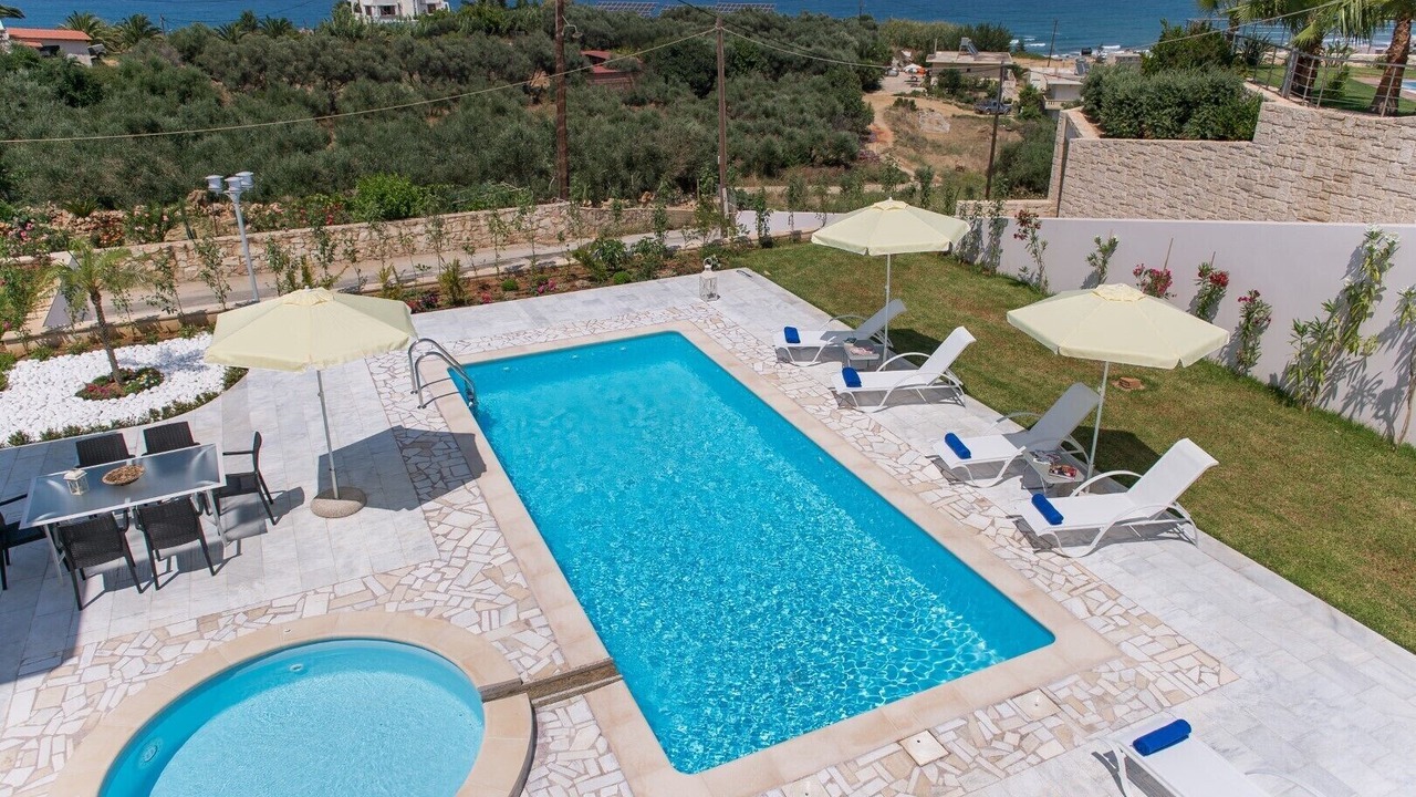 Photo of Outdoor in Kato Stalos