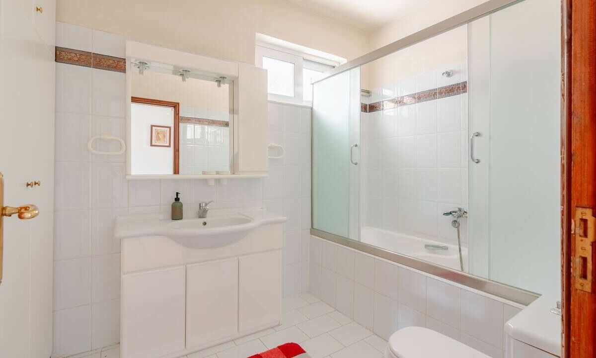 Photo of Bathroom in South Rhodes
