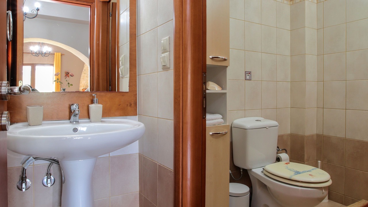 Photo of Bathroom in Elos