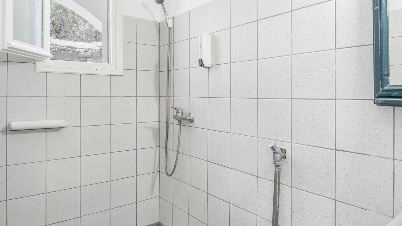 Photo of Bathroom in Tholaria