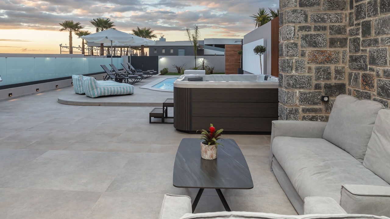 Photo of Patio Balcony in Vathianos Kampos