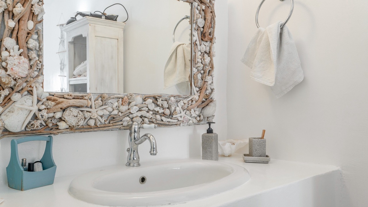 Photo of Bathroom in Katakali
