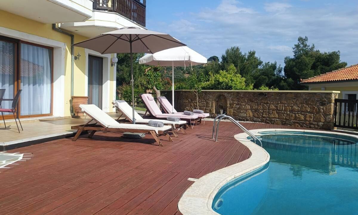 Photo of Patio Balcony in Troulos