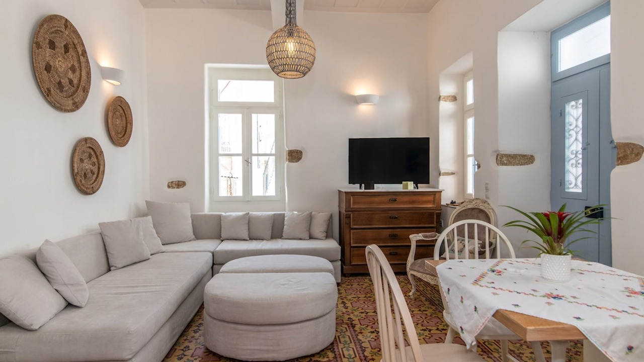 Photo of Livingroom in Tinos Town